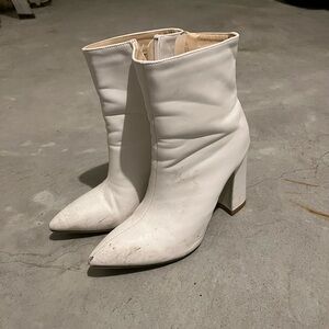 White heel boots